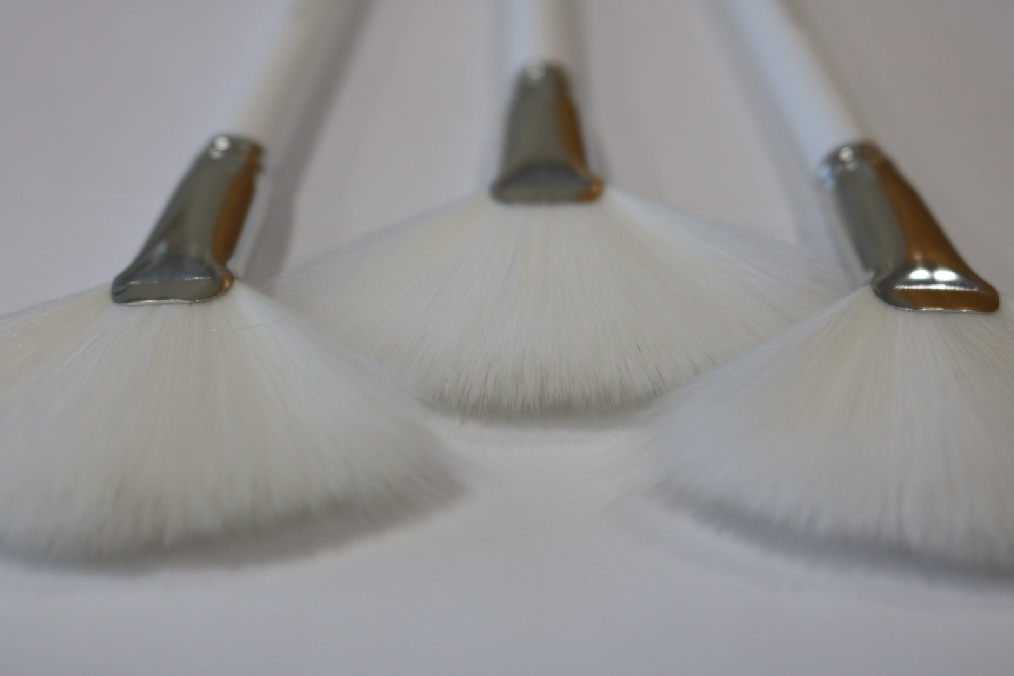 -Snow Facial Brush (1) single